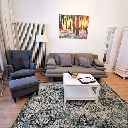 Apartament Kvh By Rockchair L Superhost Status L Boxspringbett Am Schloss Charlottenburg Welcomes You!