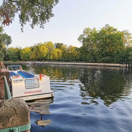 Apartment Kvh By Rockchair L Superhost Status L Boxspringbett Am Schloss Charlottenburg Welcomes You! Berlin