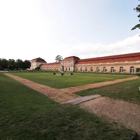 Kvh By Rockchair L Superhost Status L Boxspringbett Am Schloss Charlottenburg Welcomes You! Berlin