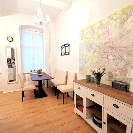 Apartament Kvh By Rockchair L Superhost Status L Boxspringbett Am Schloss Charlottenburg Welcomes You! *