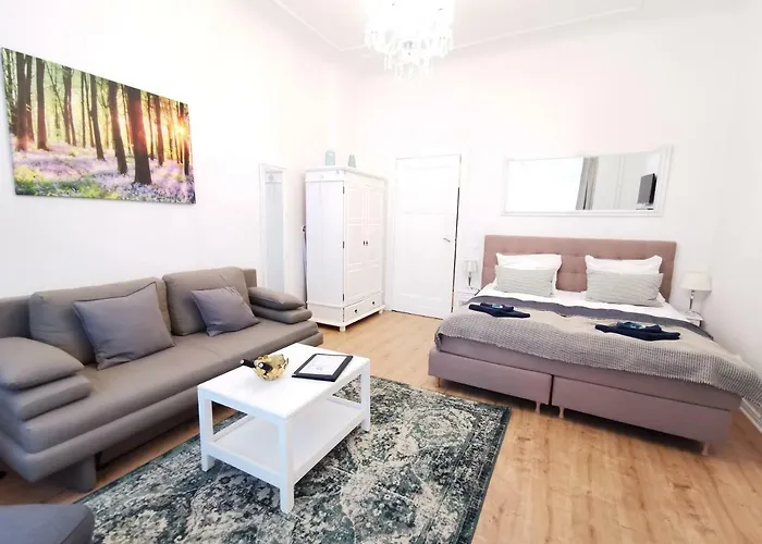 Kvh By Rockchair L Superhost Status L Boxspringbett Am Schloss Charlottenburg Welcomes You! Lägenhet *