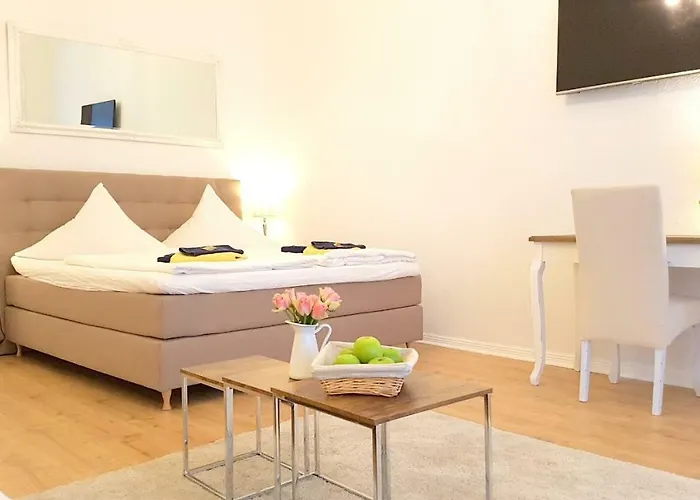 Kvh By Rockchair L Superhost Status L Boxspringbett Am Schloss Charlottenburg Welcomes You! Apartament