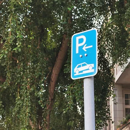 Kvh By Rockchair L Superhost Status L Boxspringbett Am Schloss Charlottenburg Welcomes You!